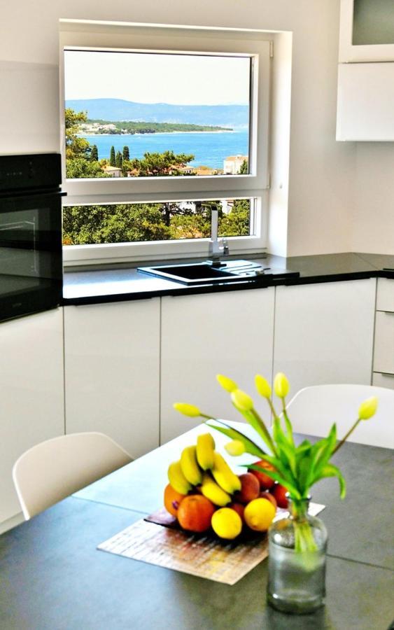 Apartments Mary Malinska Esterno foto